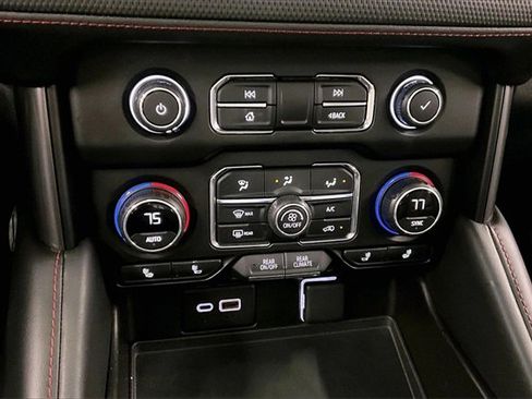 Used 2021 Chevrolet Tahoe RST w/ Luxury Package image 28