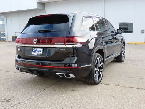 Used 2025 Volkswagen Atlas SEL Premium R-Line image 7