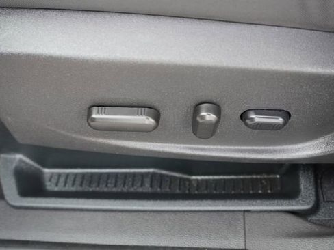 Used 2017 Ford C-MAX SE image 22