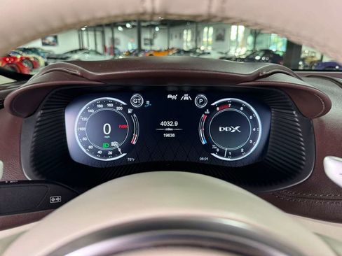 Used 2021 Aston Martin DBX image 20