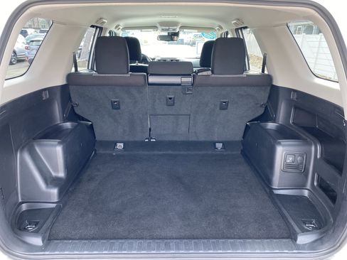 Used 2022 Toyota 4Runner SR5 image 34