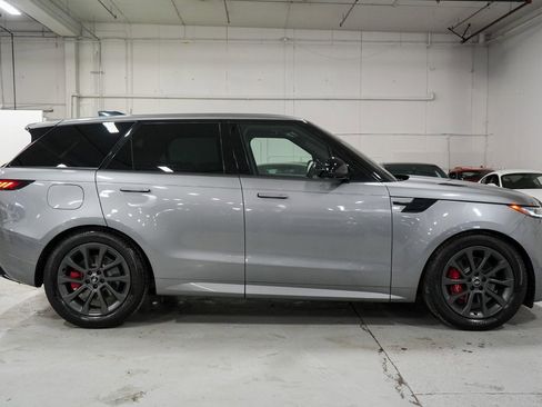 Used 2023 Land Rover Range Rover Sport SE Dynamic image 7