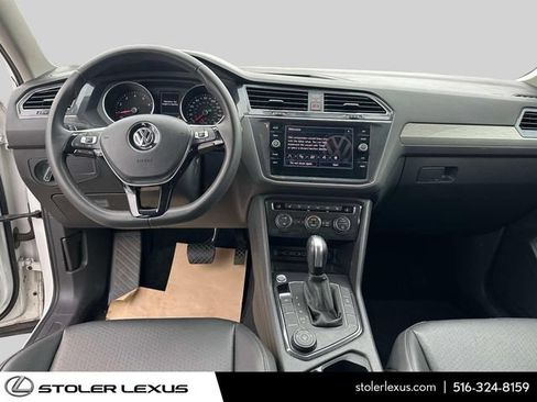 Used 2020 Volkswagen Tiguan SE AWD/4WD image 23