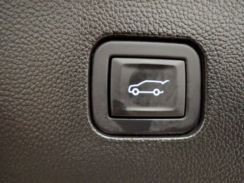 Used 2023 Buick Enclave Avenir w/ Trailering Package, 5000 lbs. image 28