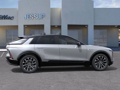 New 2025 Cadillac Lyriq Sport image 5