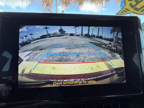 Used 2023 Toyota Corolla LE FWD image 9