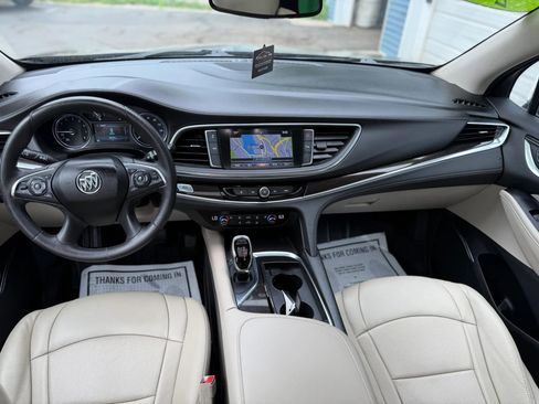 Used 2019 Buick Enclave Essence AWD/4WD image 12
