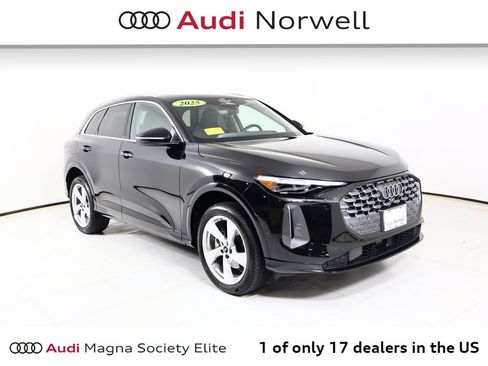 Certified 2025 Audi Q5 Premium w/ Premium Plus AWD/4WD image 1