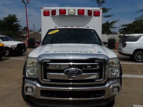 Used 2012 Ford F450 XLT w/ Ambulance Preparation Pkg RWD image 5