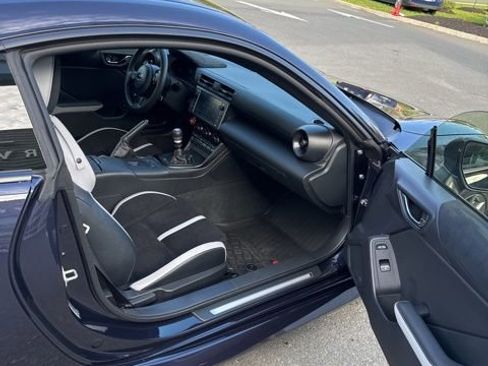 Used 2025 Subaru BRZ Limited w/ Popular Package 2 image 18