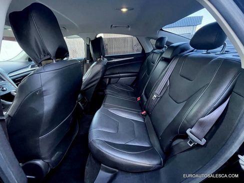 Used 2014 Ford Fusion Titanium image 28