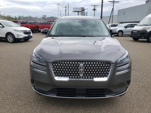 Certified 2022 Lincoln Corsair FWD w/ Equipment Group 101A image 9