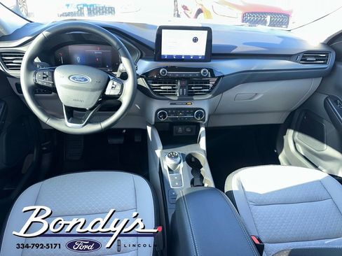 New 2025 Ford Escape Active w/ Cold Weather Package image 3