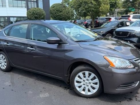 Used 2015 Nissan Sentra SV FWD image 2