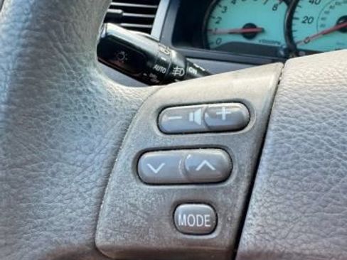 Used 2004 Toyota Solara SE FWD image 11