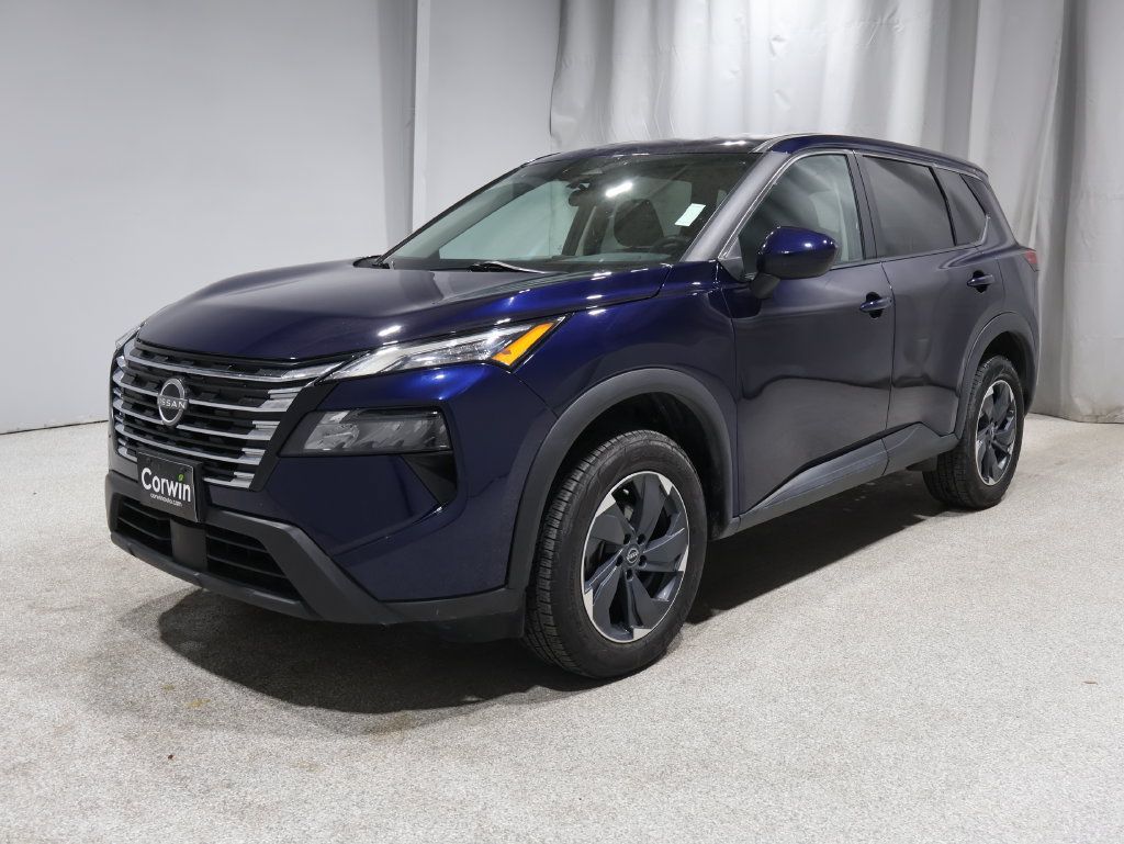 Used 2024 Nissan Rogue SV AWD/4WD image 5