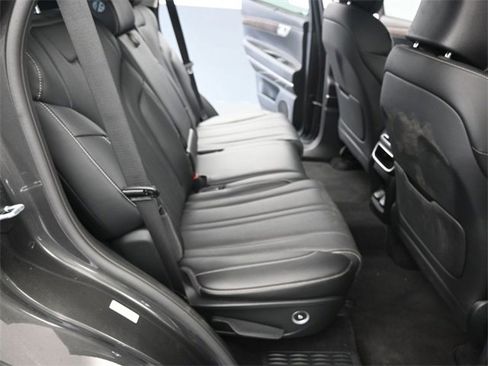 Used 2024 Genesis GV80 2.5T image 20