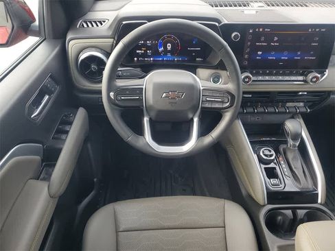 Used 2025 Chevrolet Colorado ZR2 w/ ZR2 Bison Edition image 17