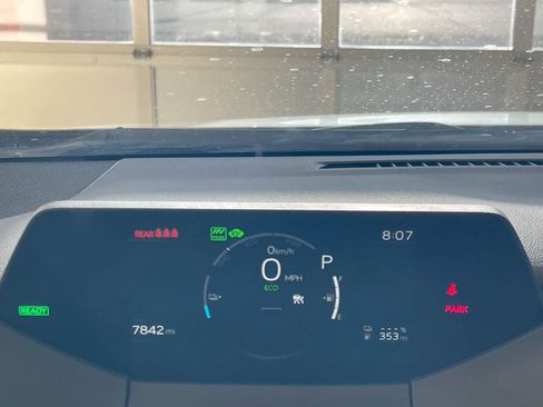 Used 2026 Toyota Prius Plug-In Hybrid FWD image 15