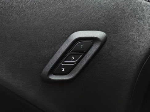 Used 2022 Dodge Challenger R/T w/ Plus Package RWD image 31