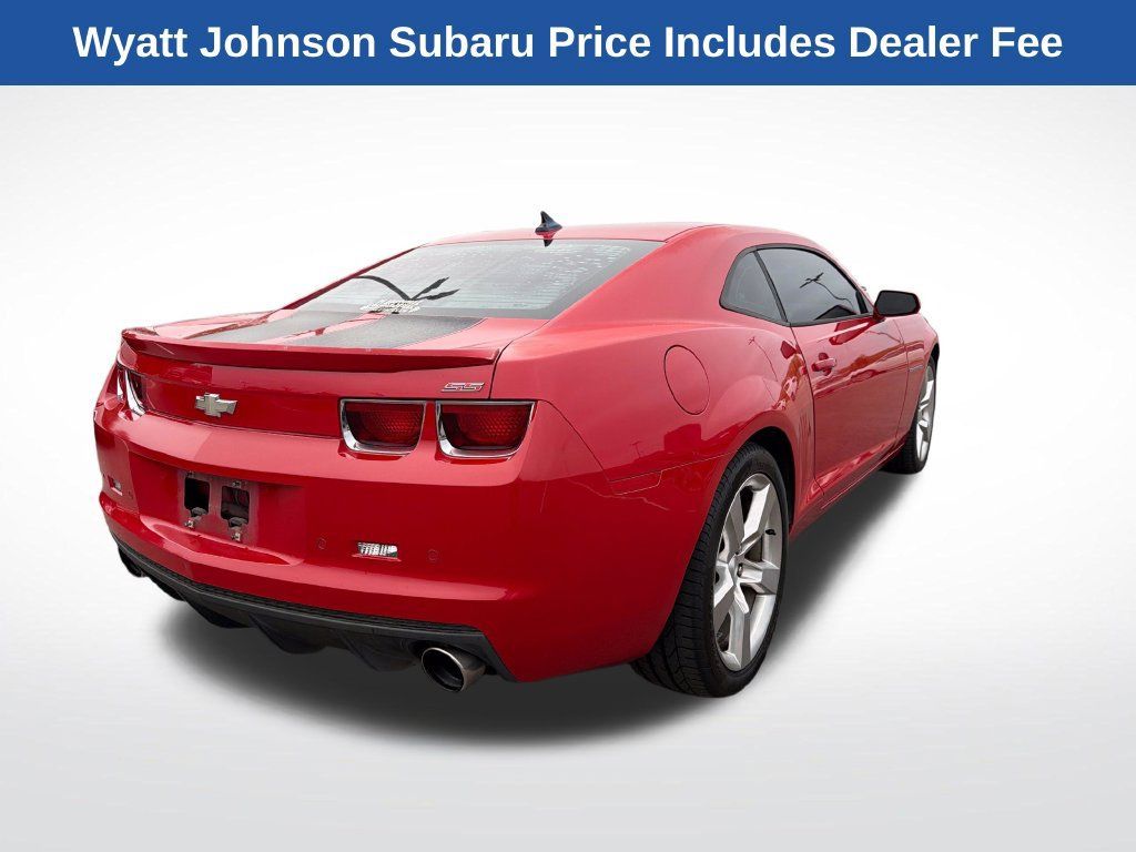 Used 2010 Chevrolet Camaro SS w/ RS Package RWD image 9