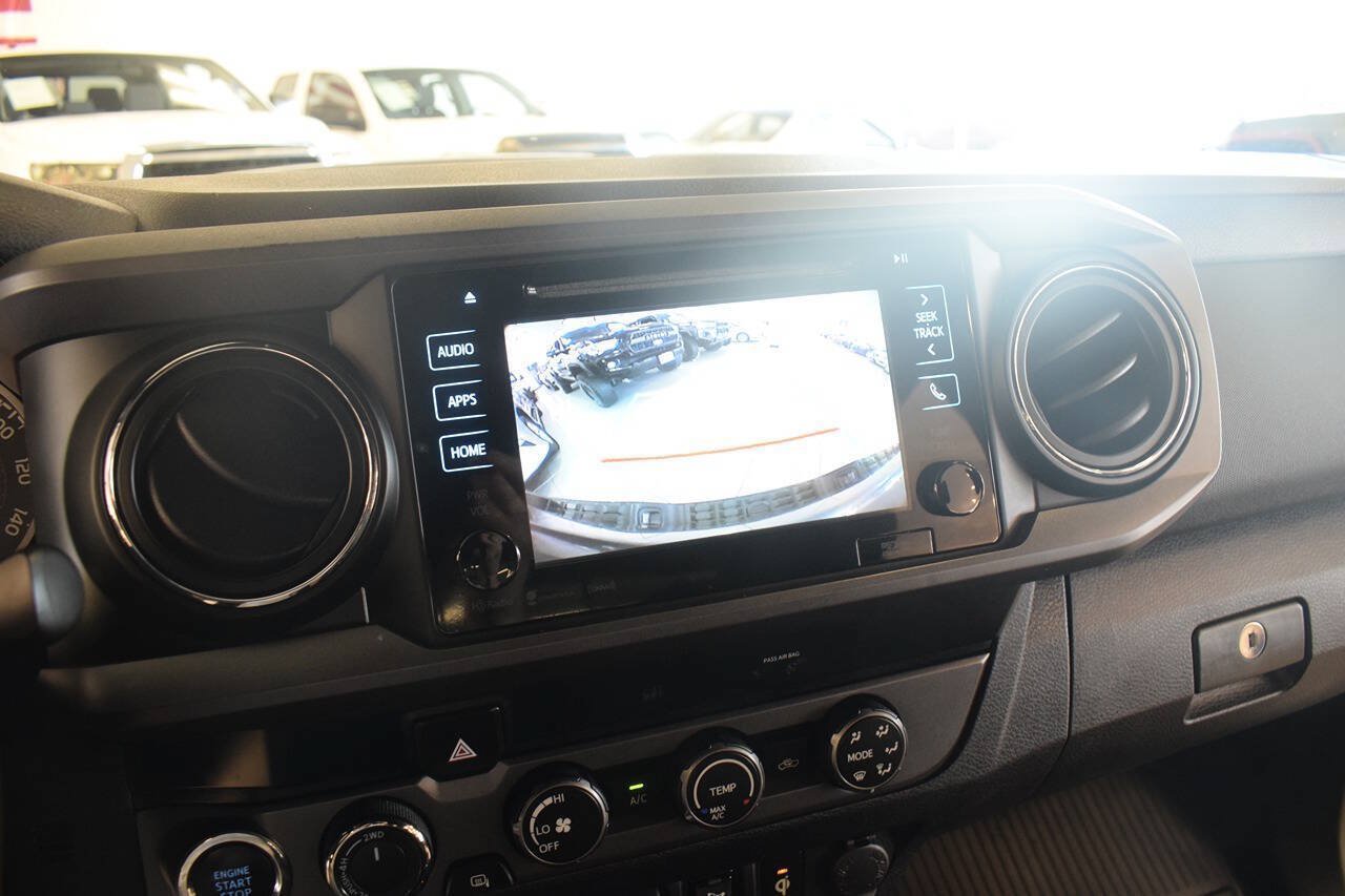 Used 2019 Toyota Tacoma TRD Sport w/ Technology Package AWD/4WD image 40