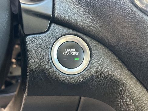 Used 2024 Chevrolet Equinox LT image 15