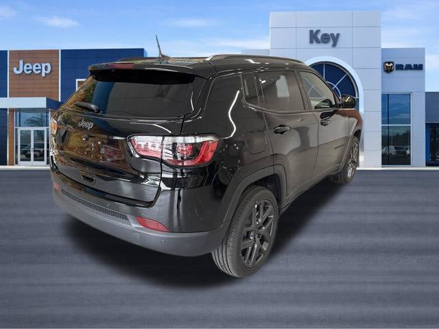 New 2026 Jeep Compass Limited w/ Sun, Sound & Navigation Group AWD/4WD image 8