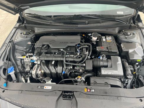 New 2026 Hyundai Elantra SE image 33