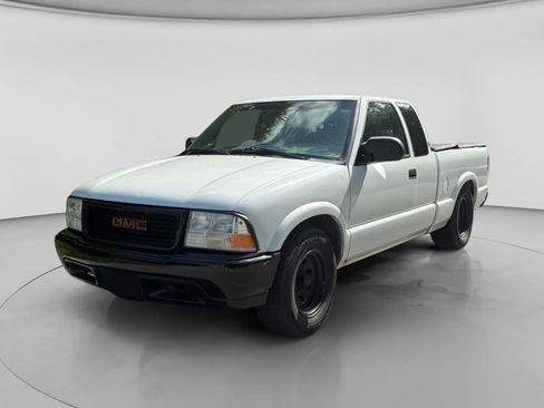 Used 2000 GMC Sonoma SLS w/ SLS Super Spec Pkg 3 RWD image 1