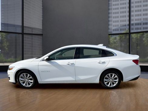Used 2025 Chevrolet Malibu LT image 13