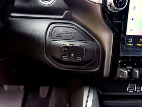 New 2026 RAM 2500 Laramie w/ Night Edition AWD/4WD image 19