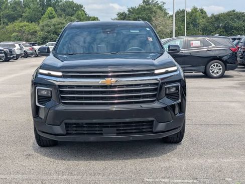 Used 2026 Chevrolet Traverse LT FWD image 8