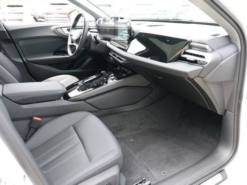 Used 2025 Audi A5 2.0T Premium w/ Convenience Package AWD/4WD image 18