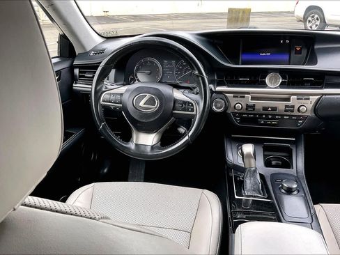 Used 2016 Lexus ES 350 image 8
