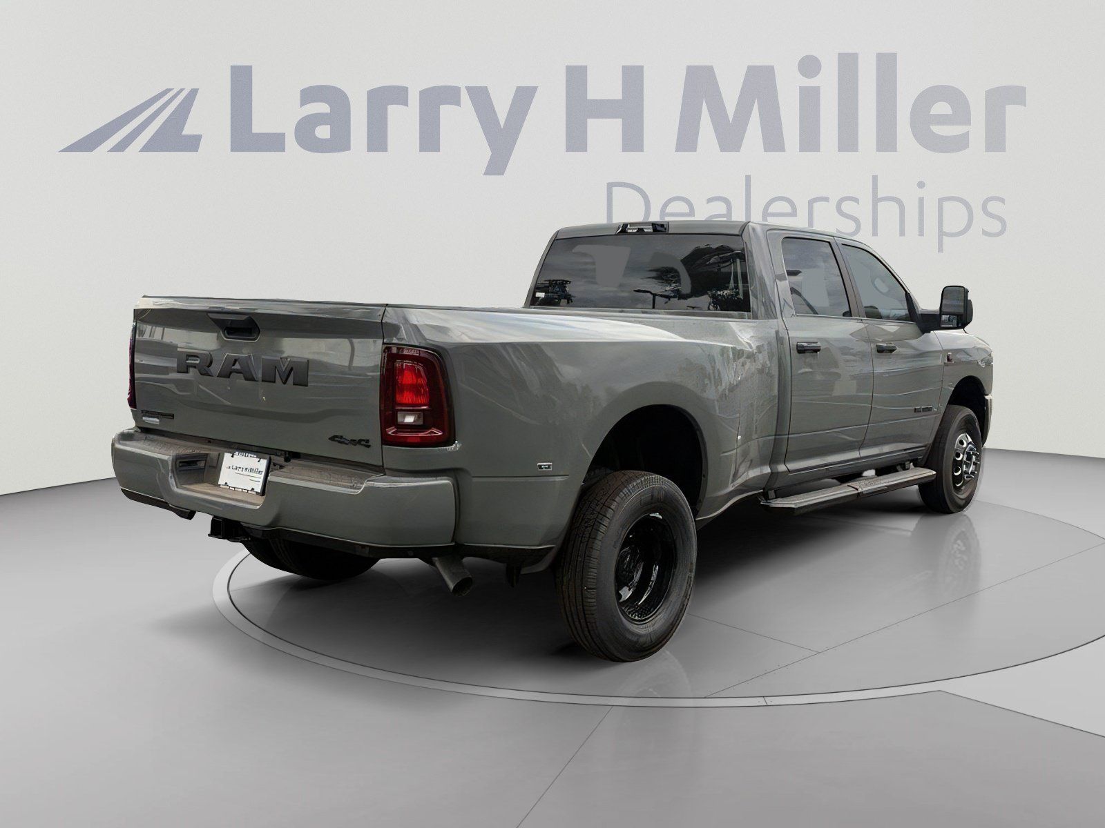 New 2027 RAM 3500 Big Horn AWD/4WD image 5