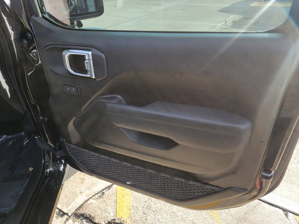 Used 2026 Jeep Wrangler Unlimited Sport AWD/4WD image 12