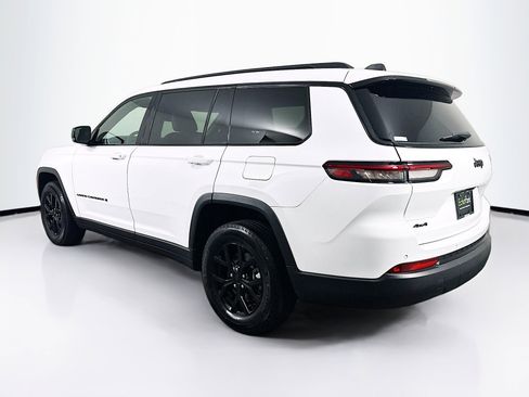 Used 2024 Jeep Grand Cherokee L Altitude image 5