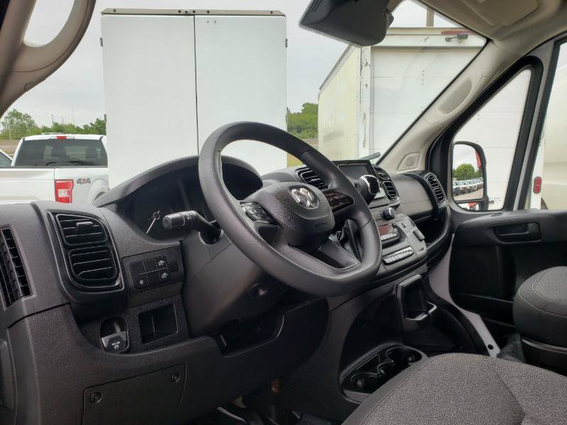 Used 2025 RAM ProMaster 2500 w/ Convenience Group FWD image 13