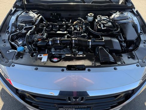 Used 2018 Honda Accord LX image 18
