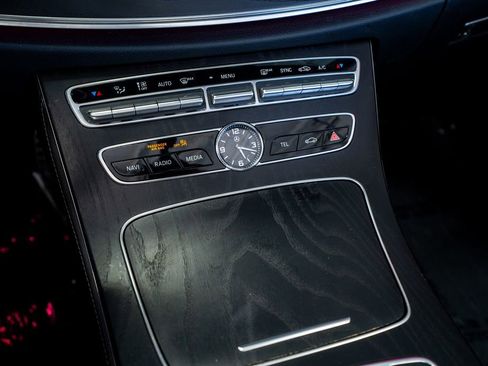 Used 2019 Mercedes-Benz E 450 Cabriolet image 48