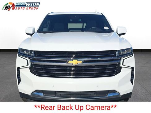 Used 2023 Chevrolet Suburban LT image 3