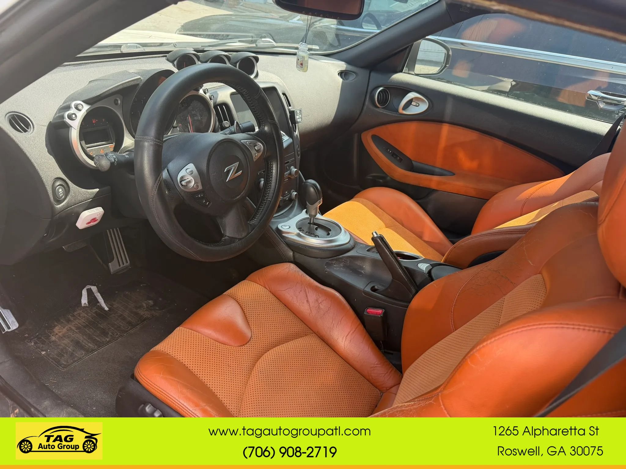 Used 2013 Nissan 370Z Touring w/ Sport Pkg RWD image 4