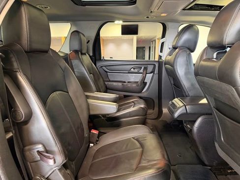 Used 2013 GMC Acadia SLT image 24