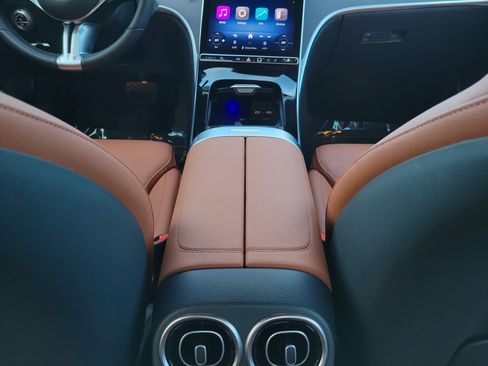 Certified 2025 Mercedes-Benz C 300 Sedan image 15