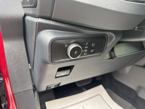 New 2025 Ford Bronco Badlands image 8