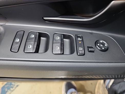 New 2026 Hyundai Elantra Sport FWD image 27