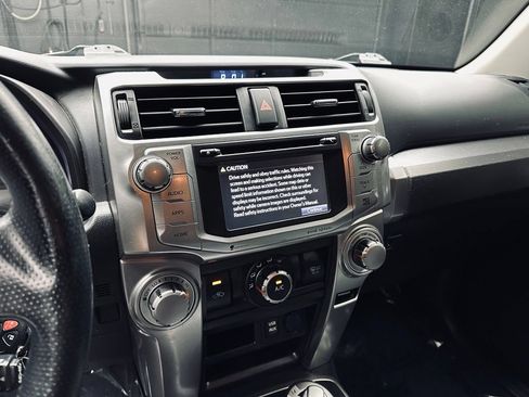 Used 2017 Toyota 4Runner SR5 Premium AWD/4WD image 35