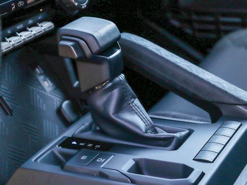 Certified 2025 Toyota Tacoma SR RWD image 18