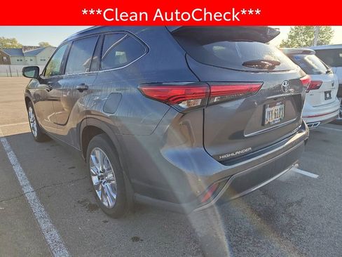 Used 2023 Toyota Highlander Limited AWD/4WD image 4